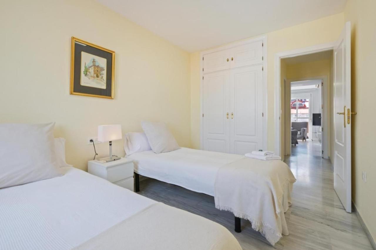 Apartamento En Calle Cuarteles De Dos Habitaciones Malaga Zewnętrze zdjęcie