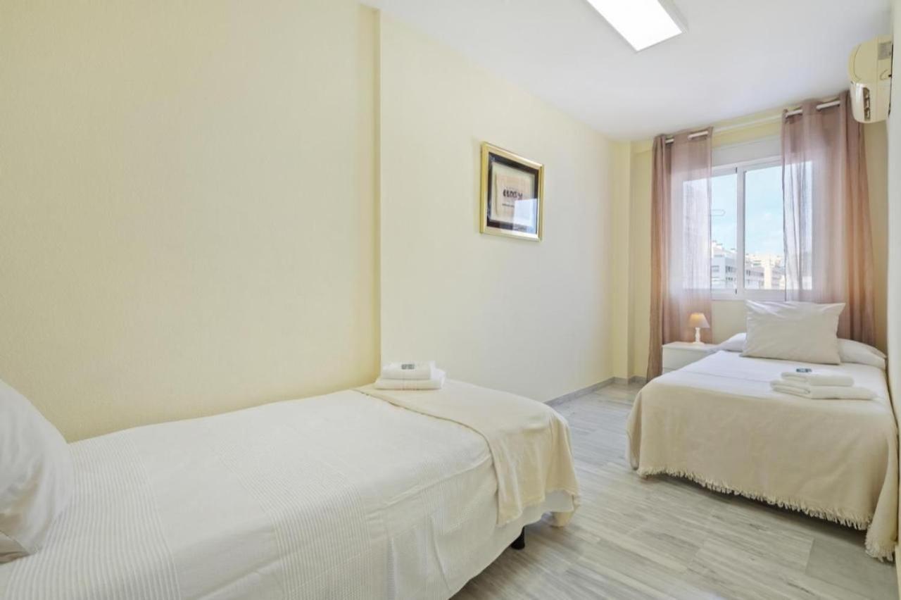 Apartamento En Calle Cuarteles De Dos Habitaciones Malaga Zewnętrze zdjęcie