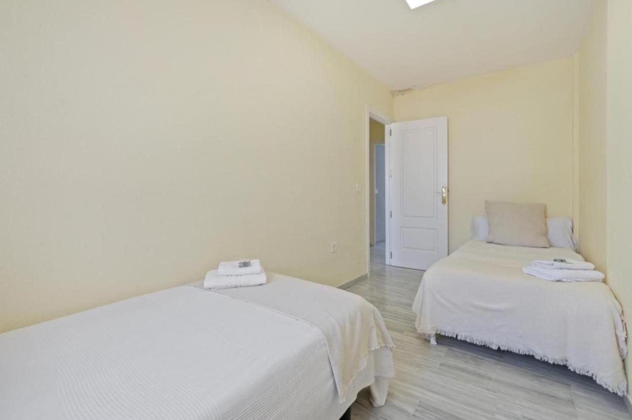 Apartamento En Calle Cuarteles De Dos Habitaciones Malaga Zewnętrze zdjęcie